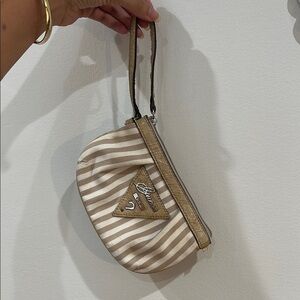 Guess wristlet